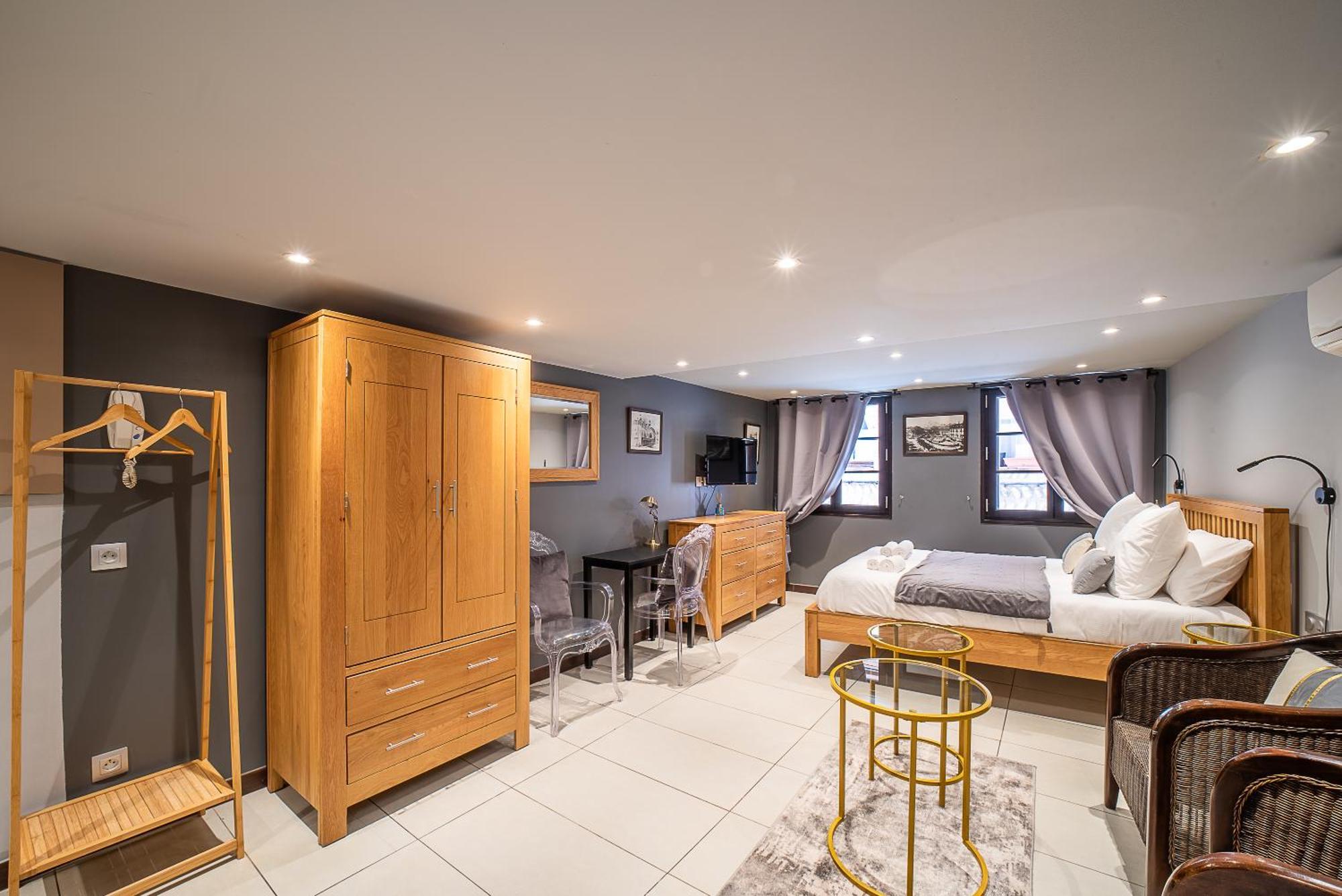 Suites Coronell D'En Vila Perpignan Eksteriør billede